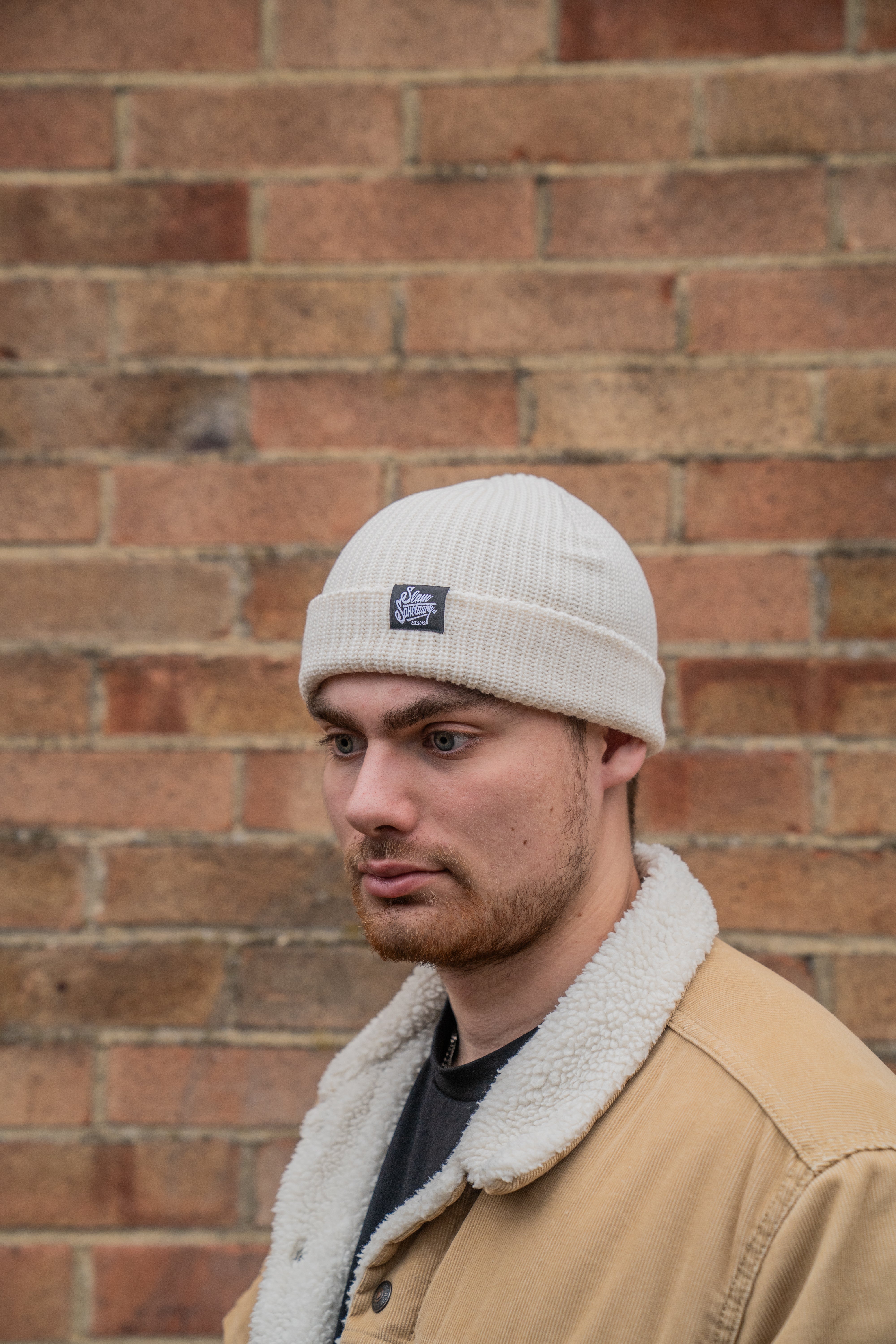ESSENTIAL BEANIE - ECRU