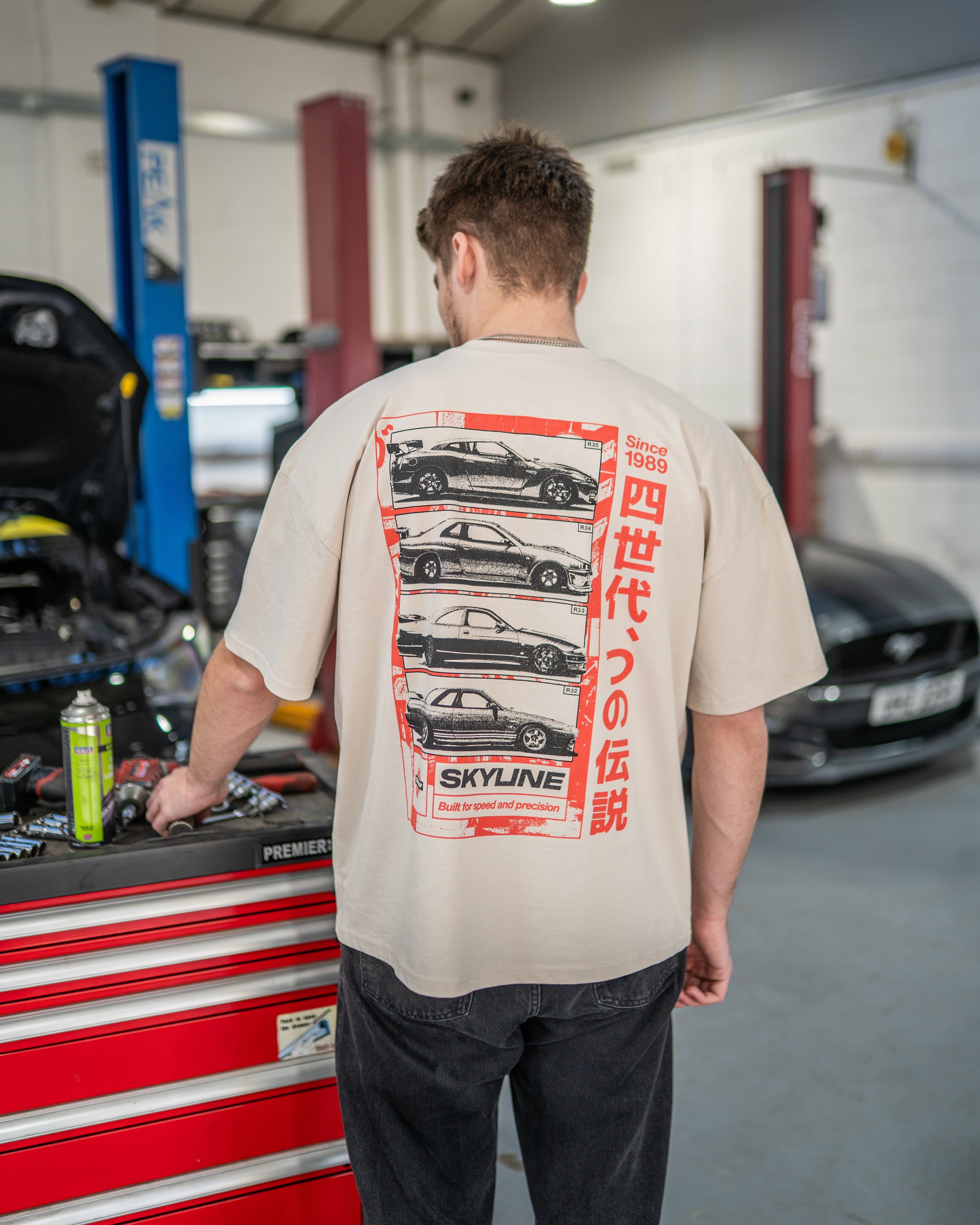 CARWOW GTR LEGENDS T-SHIRT - BONE