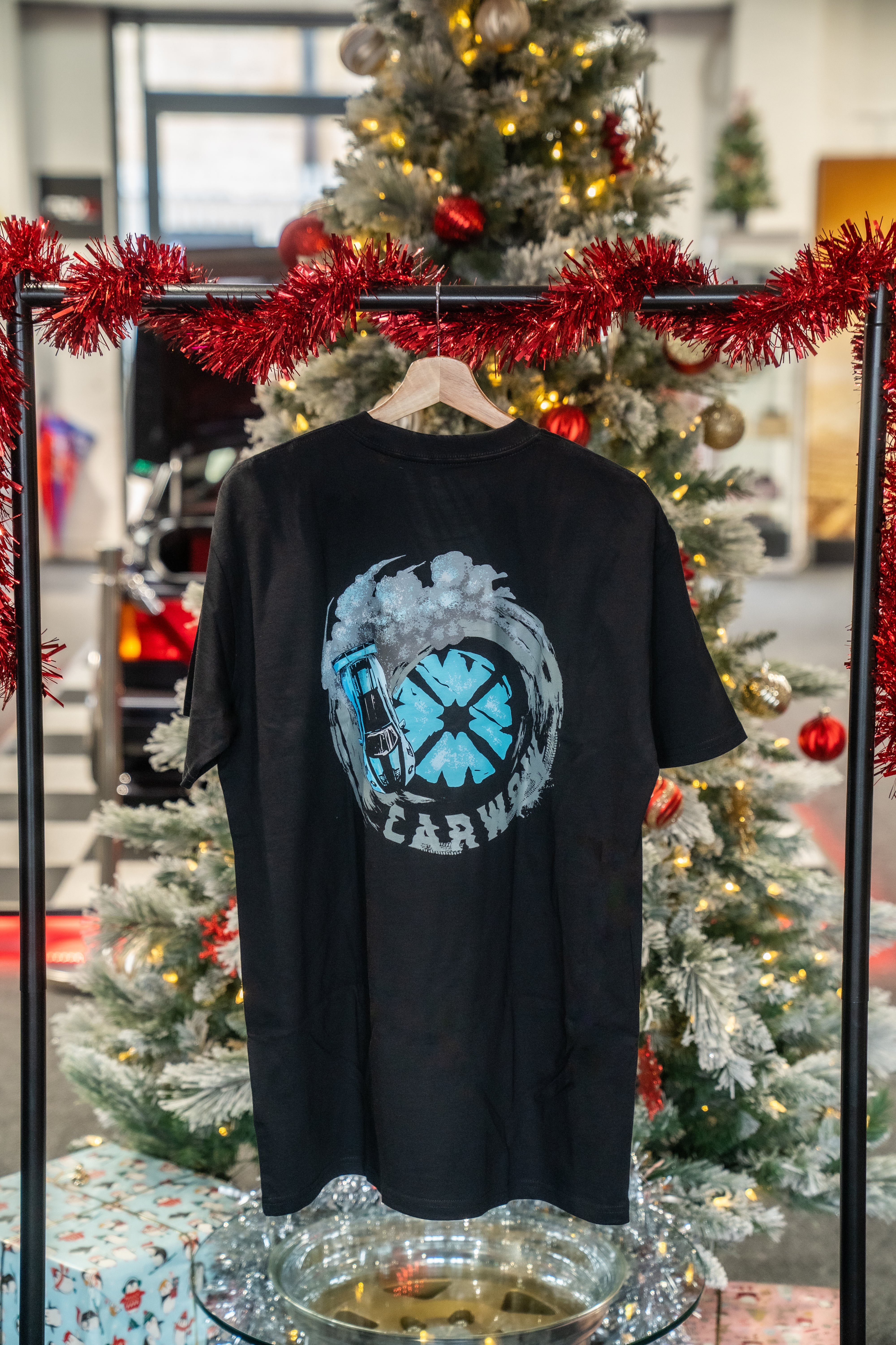 CARWOW DONUT T-SHIRT GIFT SET