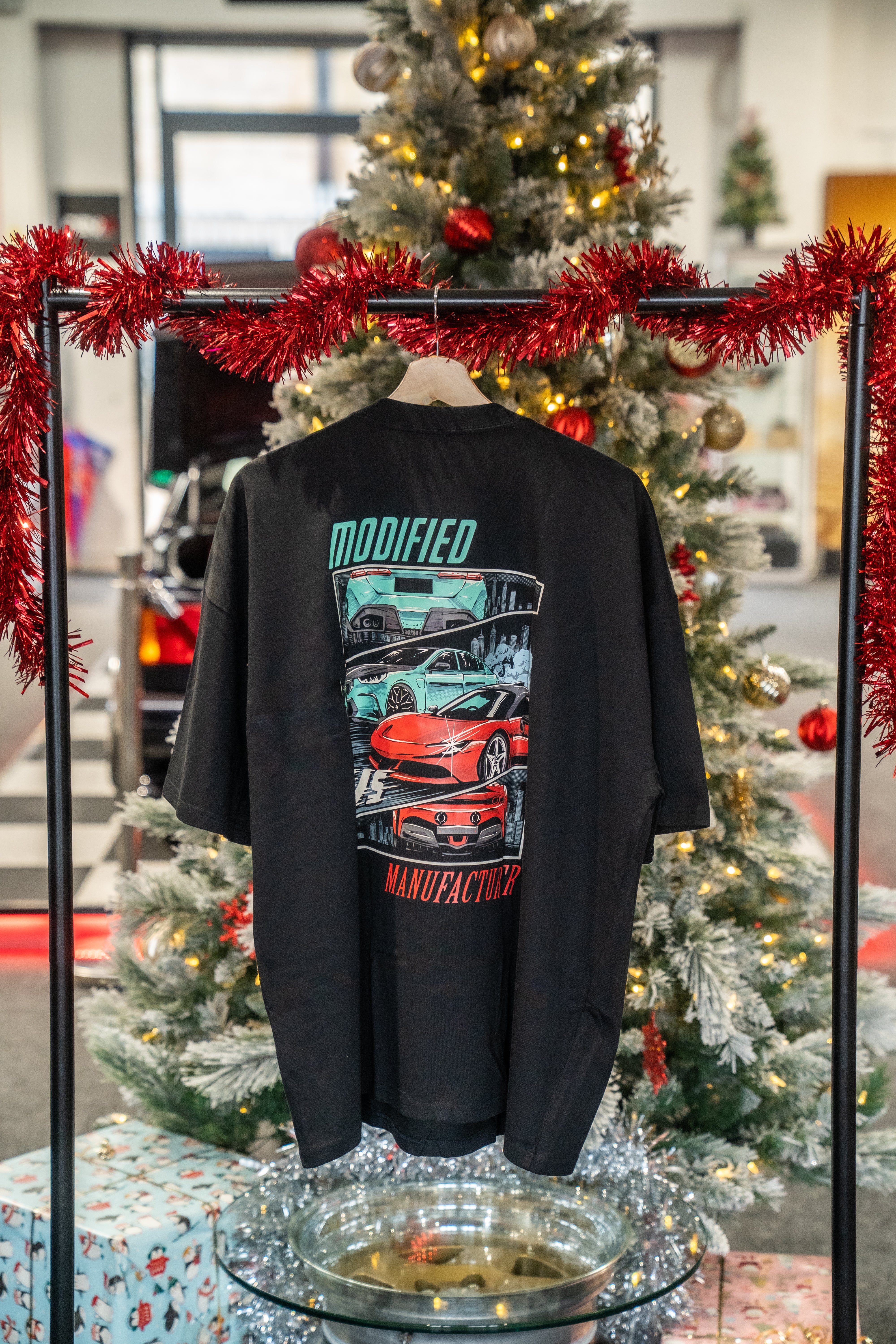 CARWOW BUILT VS BOUGHT T-SHIRT GIFT SET