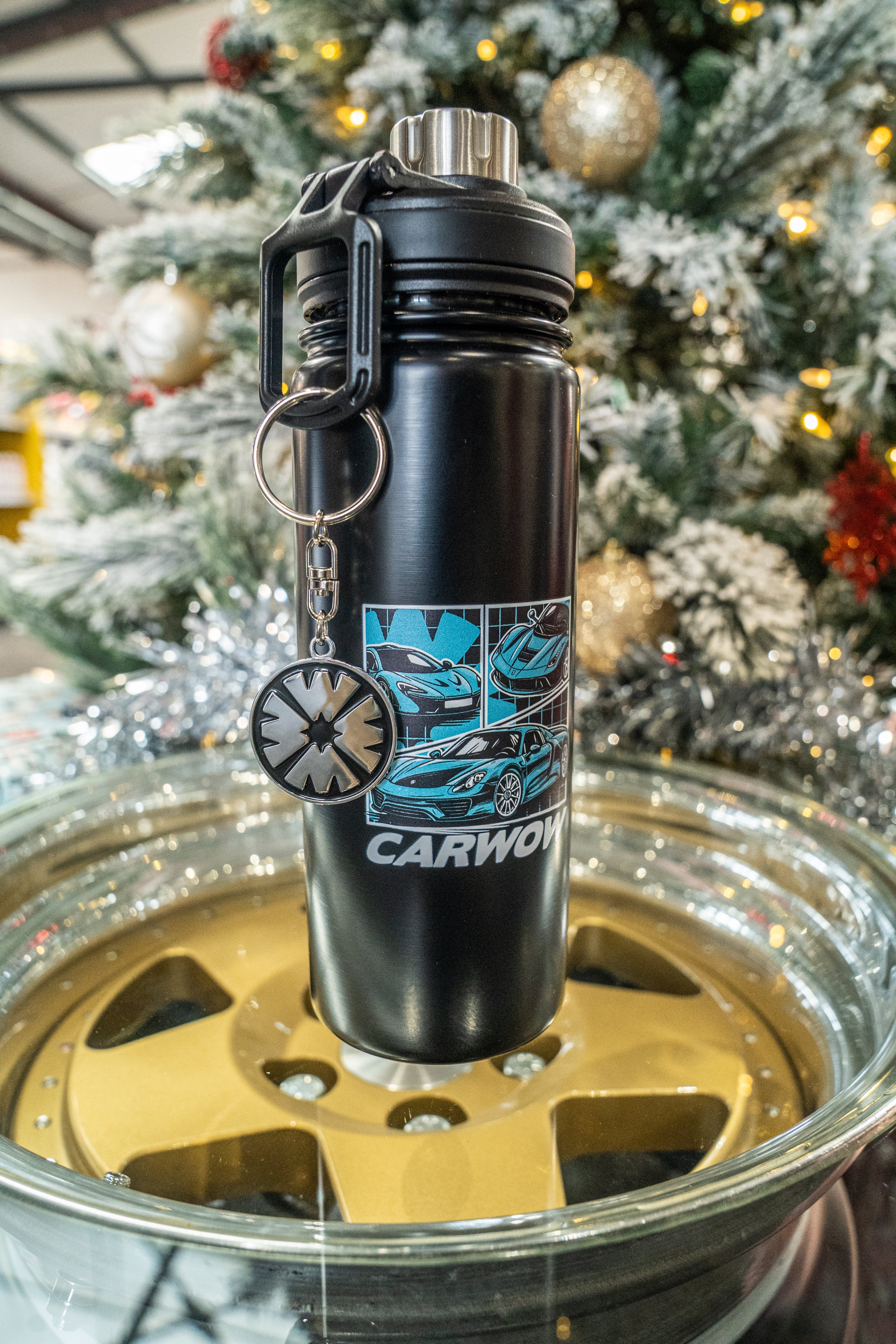 CARWOW BOTTLE & KEYRING GIFT SET