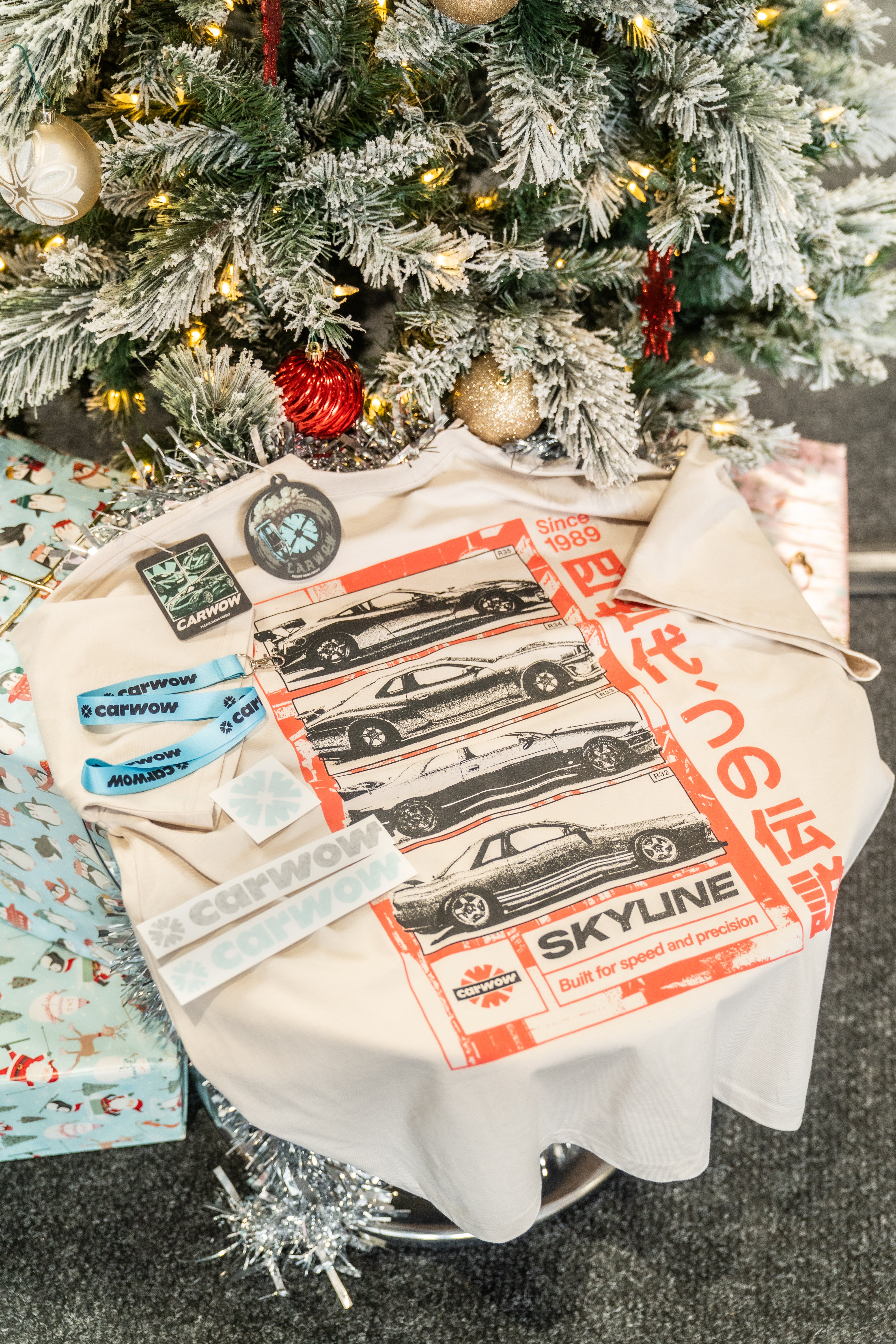 CARWOW GTR LEGENDS T-SHIRT GIFT SET