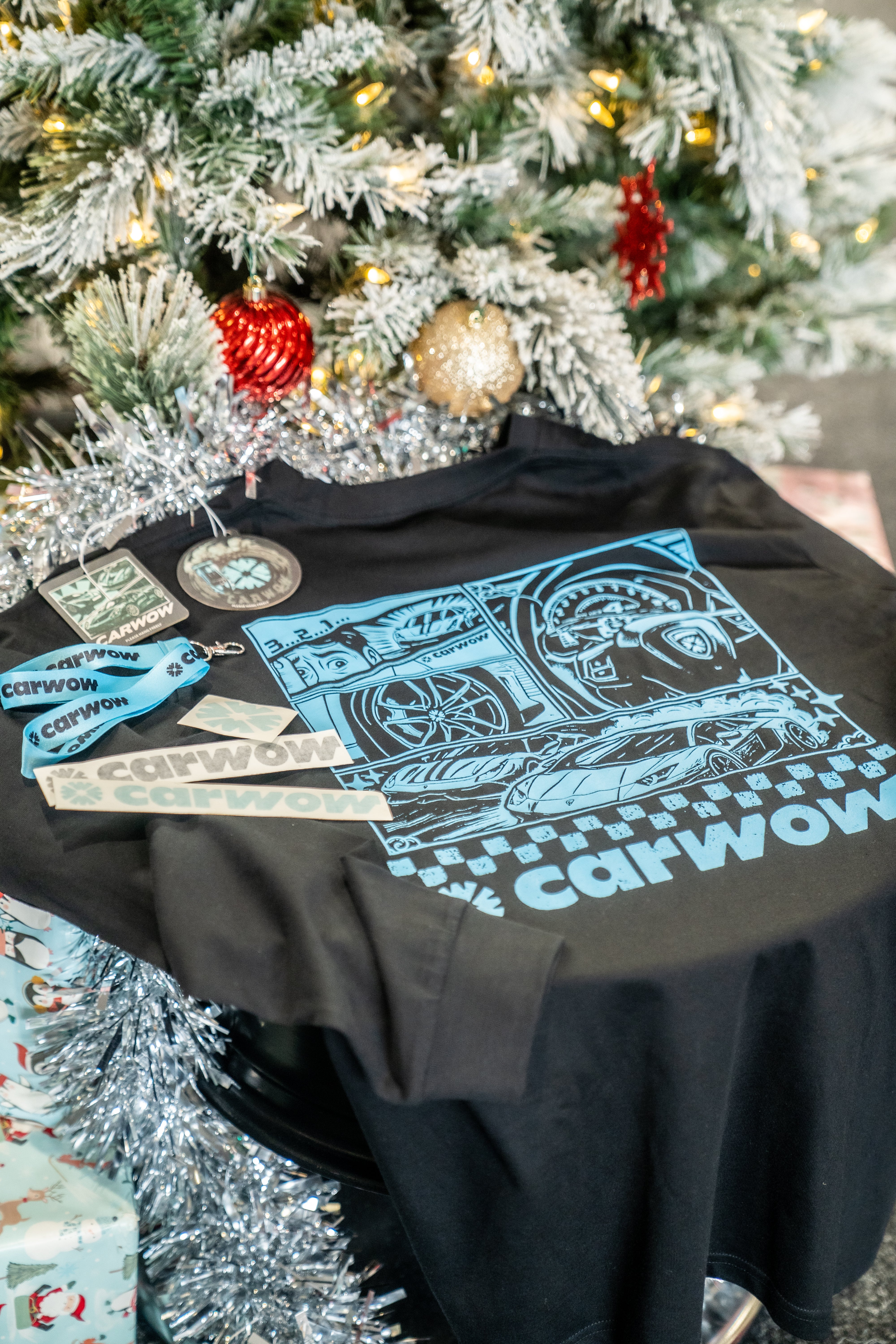 CARWOW 1/4 MILE MASTERS LONG SLEEVE T-SHIRT GIFT SET