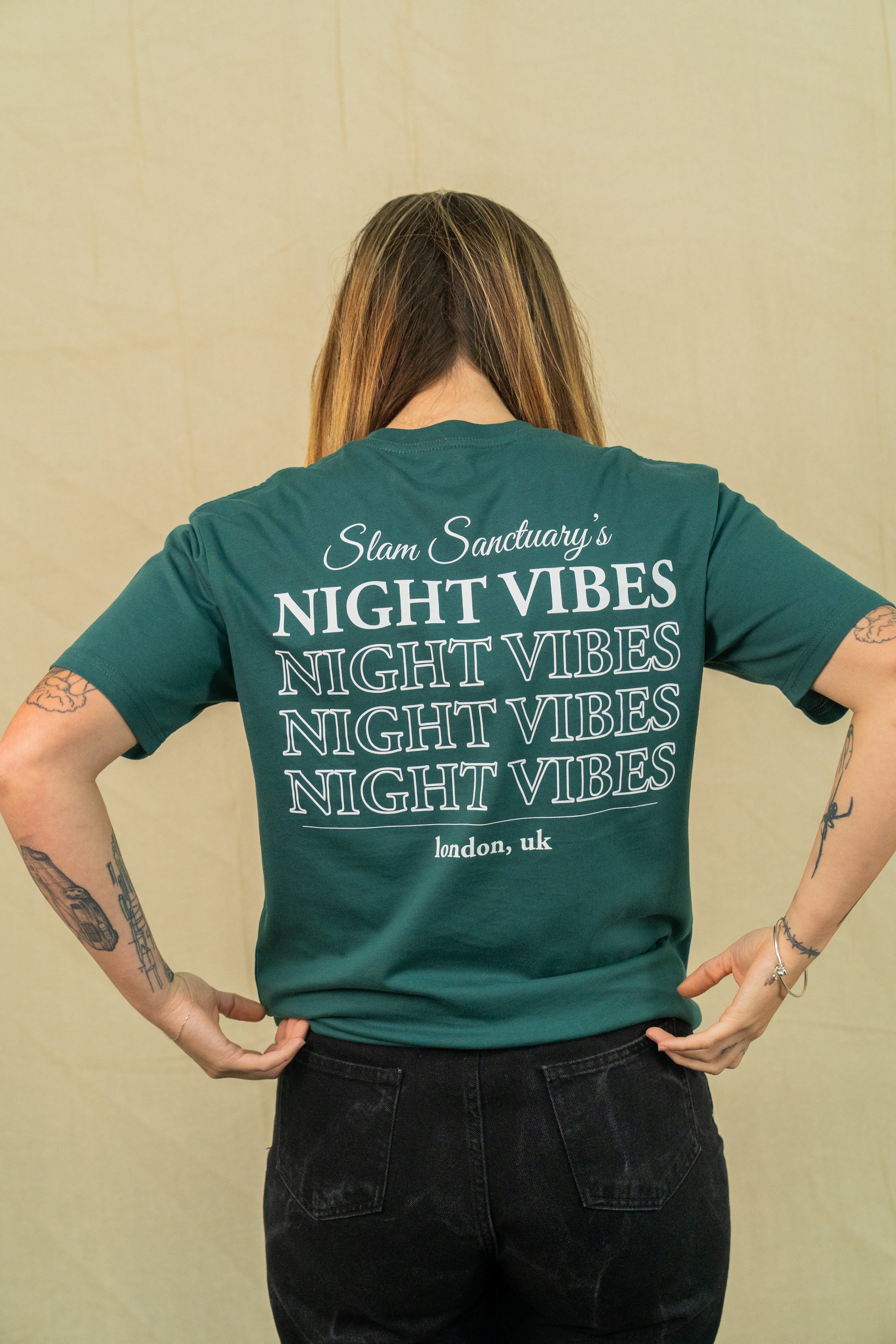 NIGHT VIBES T-SHIRT - GREEN