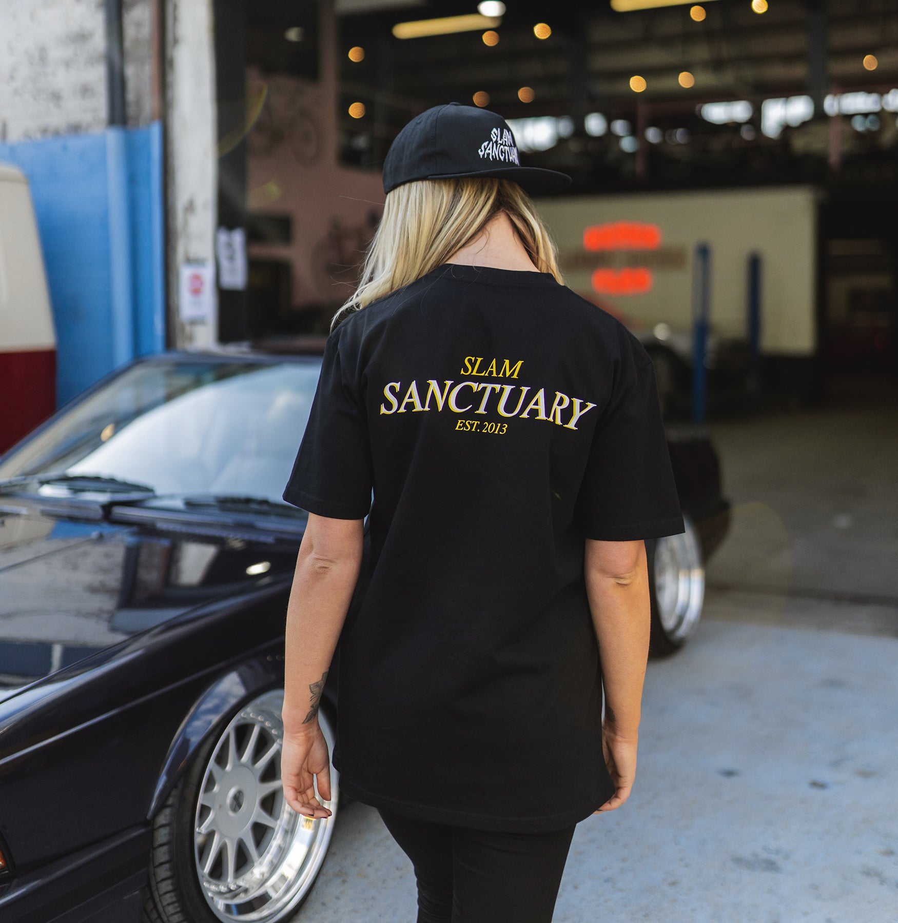 CLUB T-SHIRT - BLACK