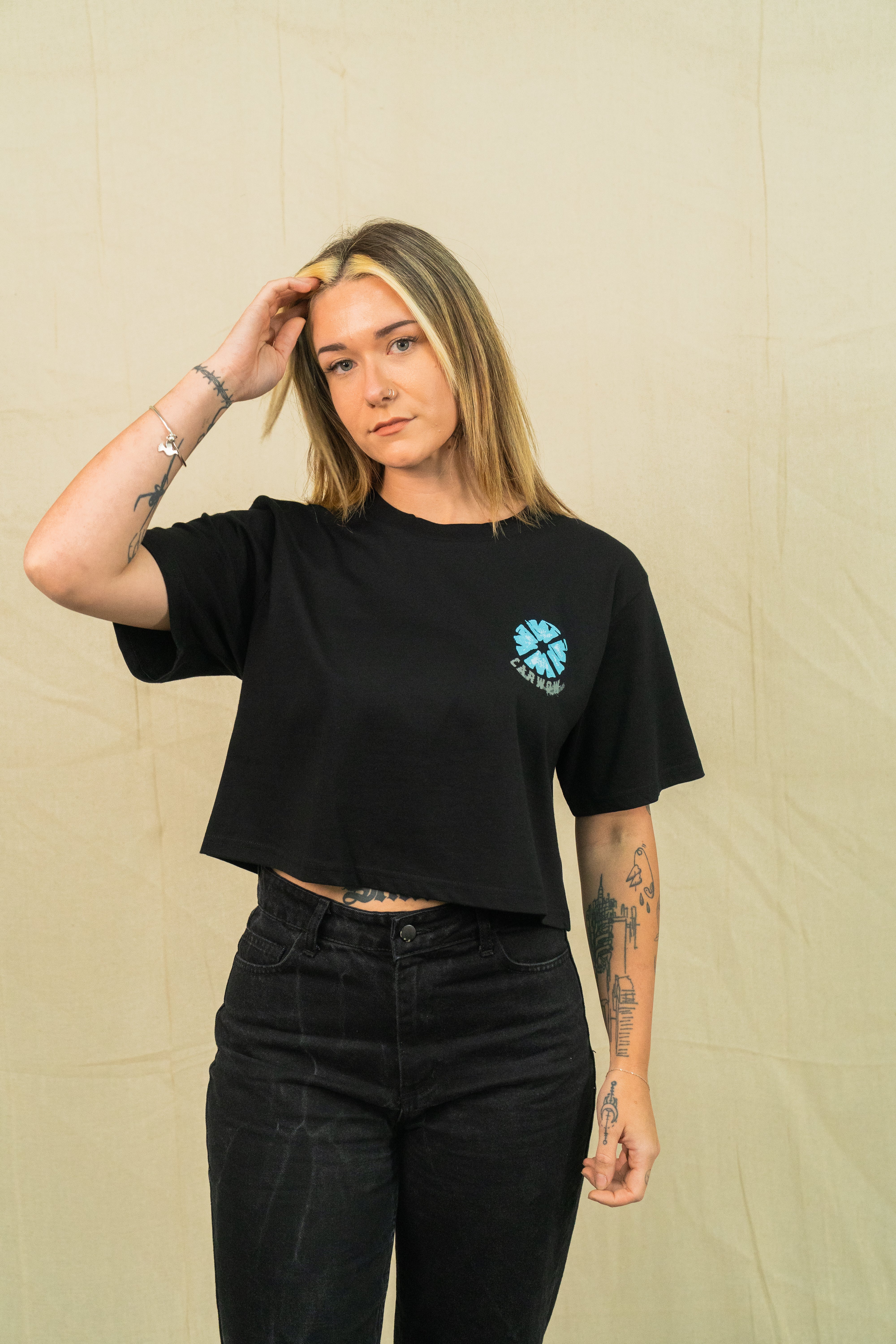 CARWOW DONUT LOGO CROP T-SHIRT - BLACK