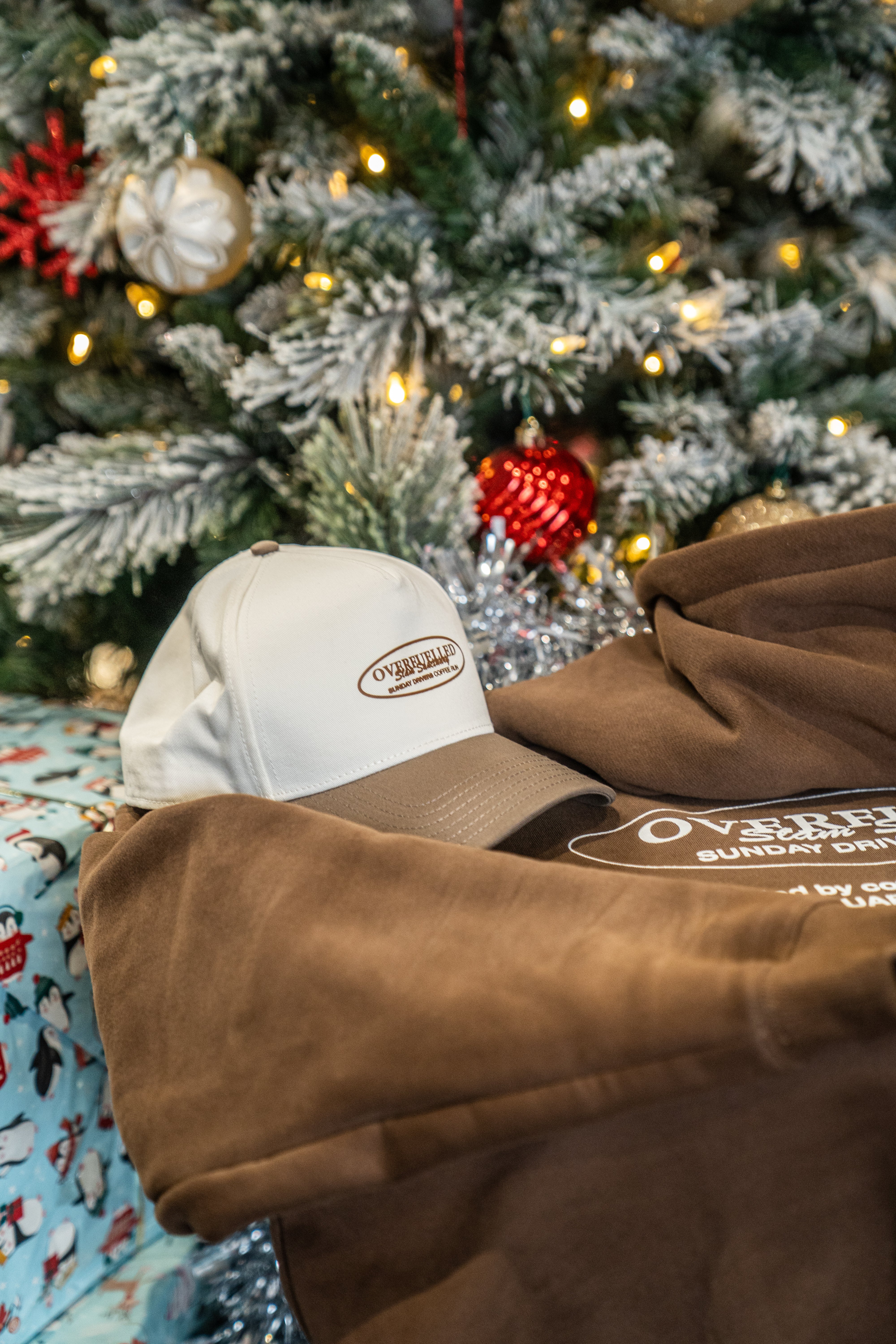 OVERFUELLED HOODIE & CAP GIFT SET