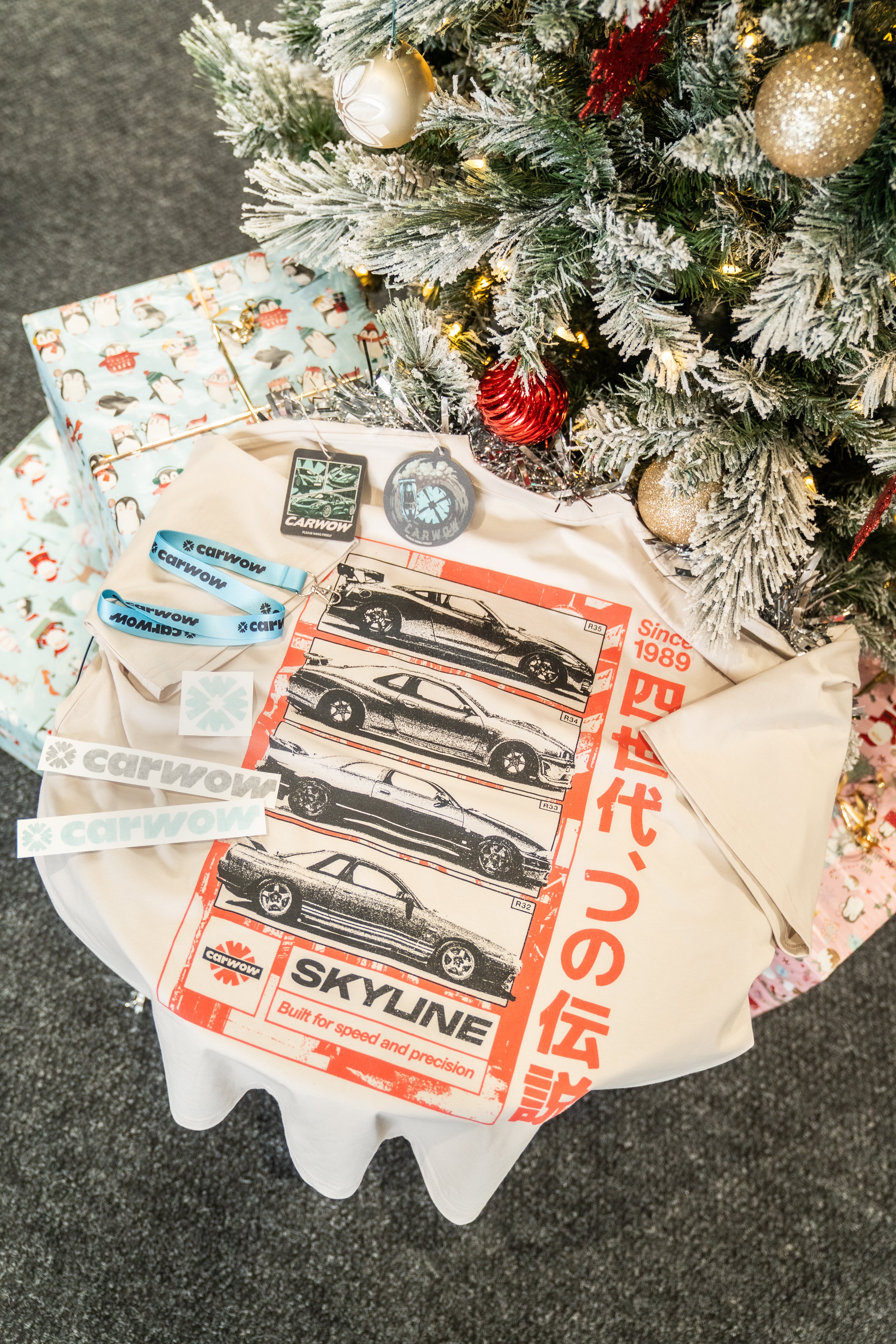 CARWOW GTR LEGENDS T-SHIRT GIFT SET