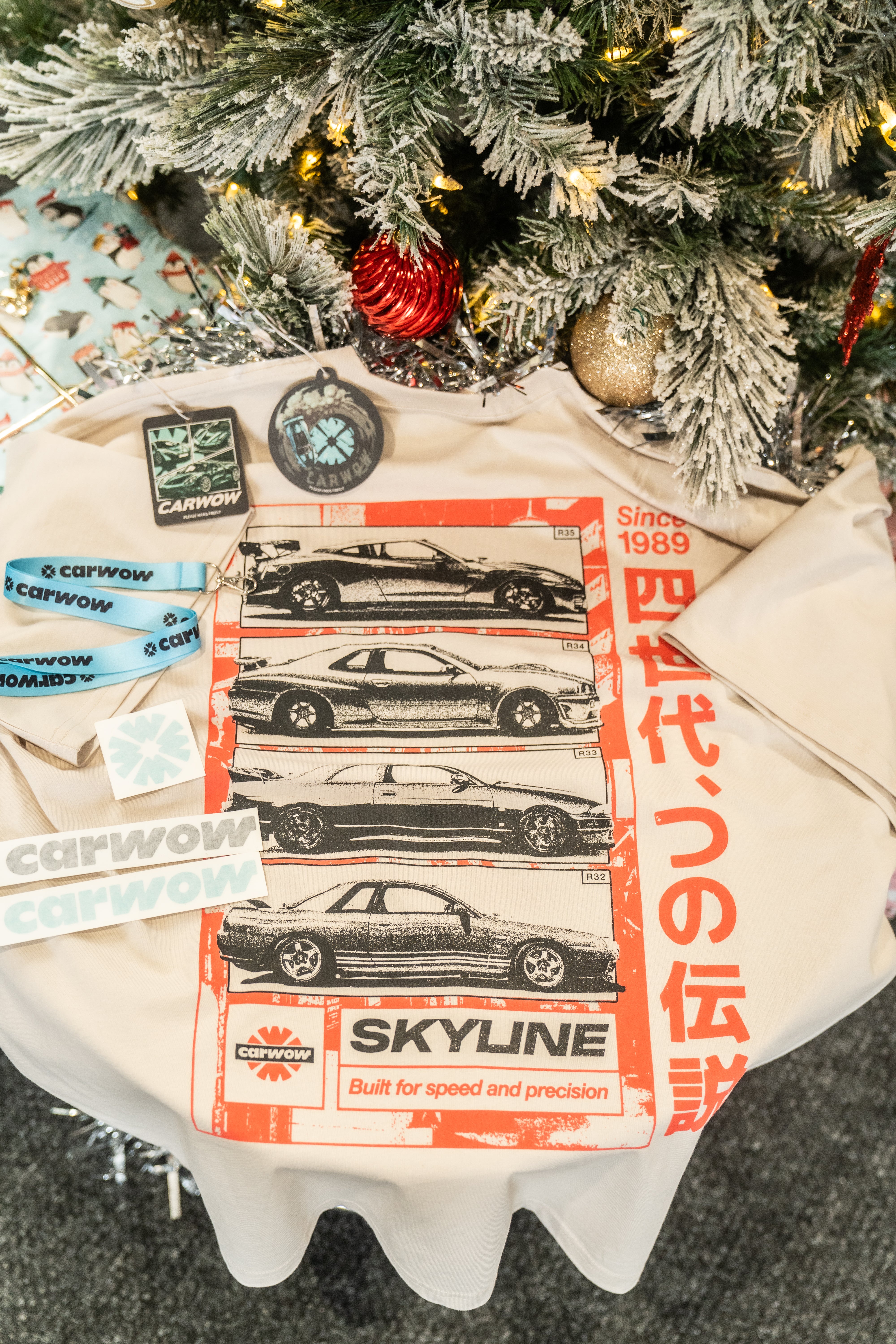 CARWOW GTR LEGENDS T-SHIRT GIFT SET