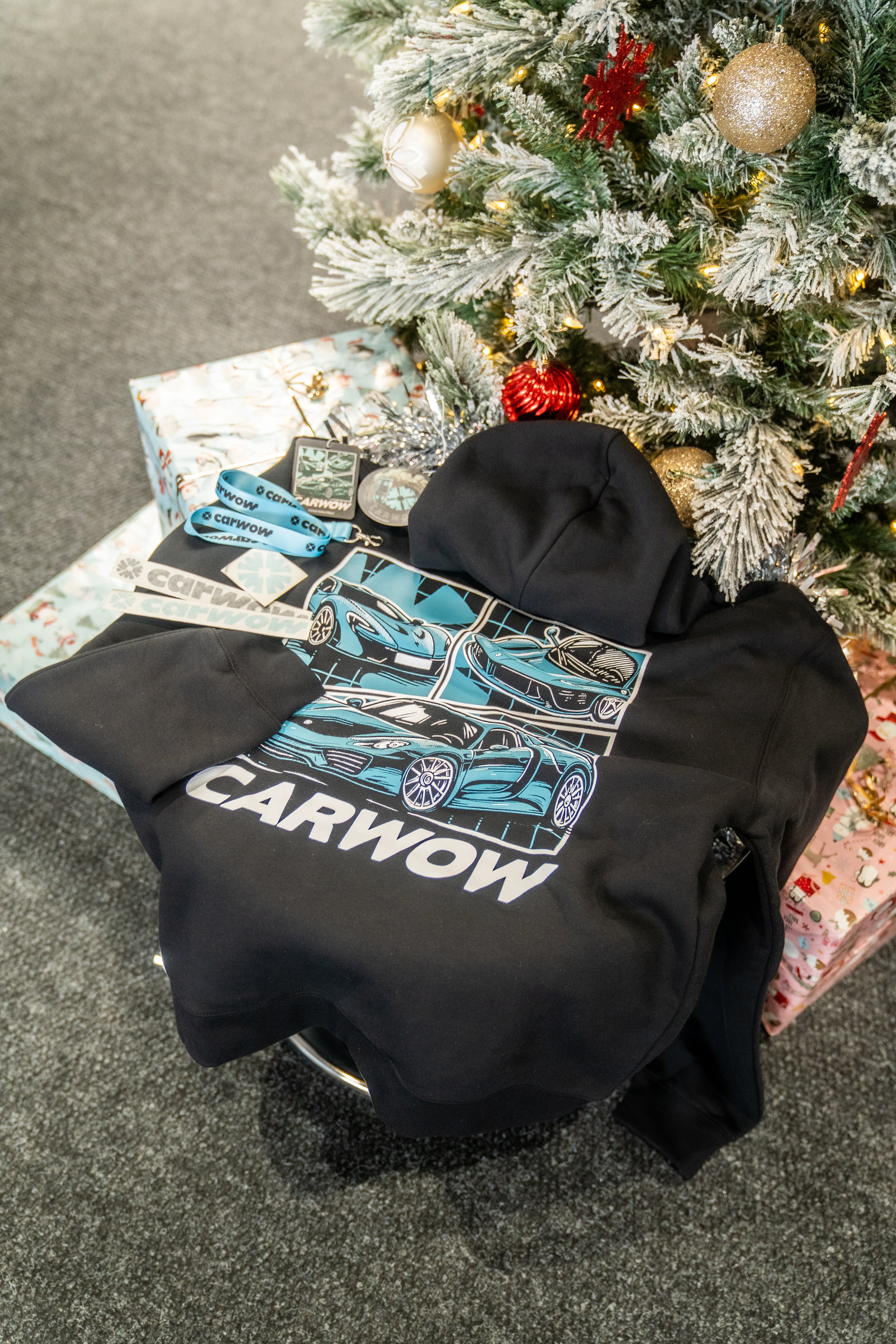 CARWOW BIG THREE HOODIE GIFT SET