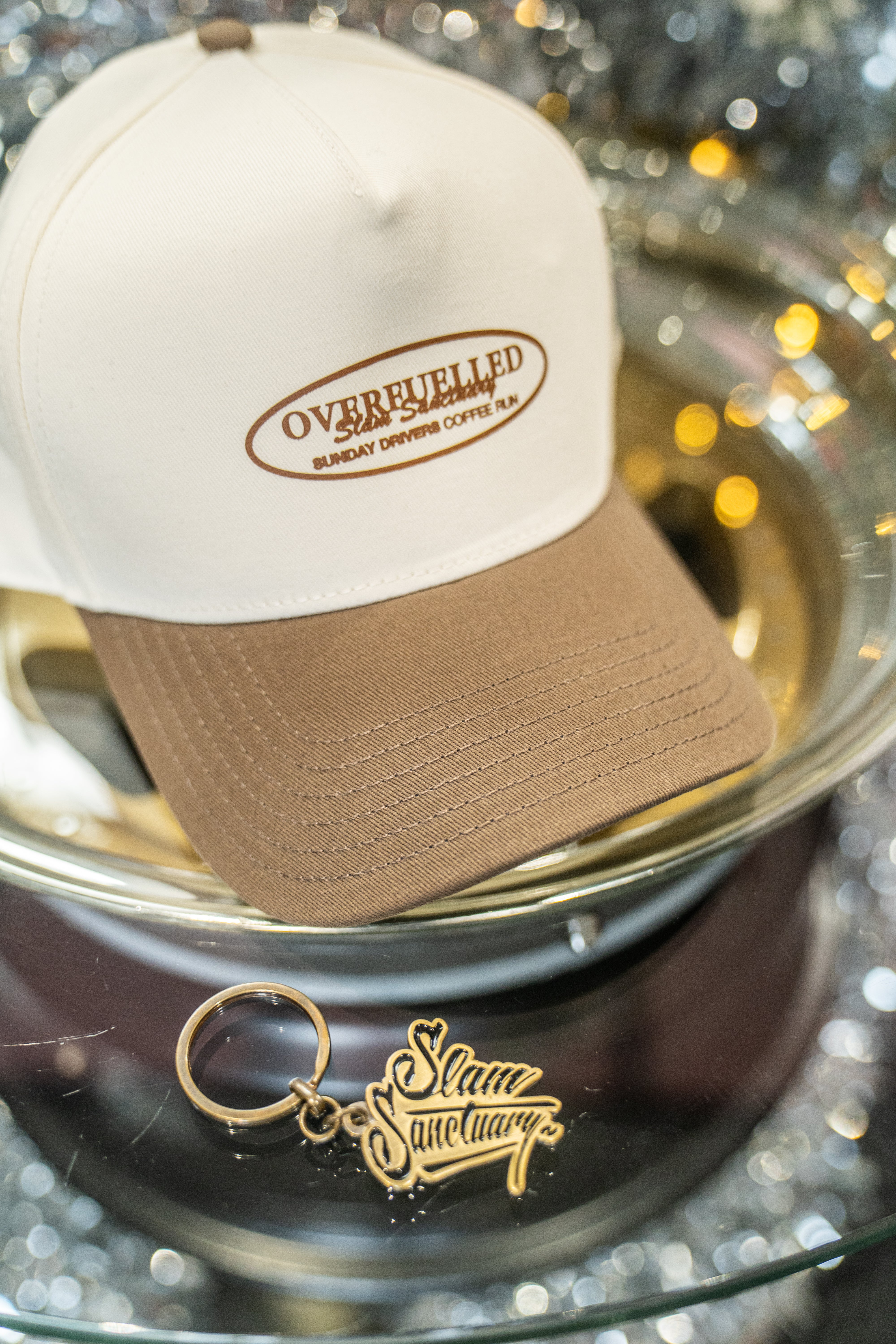 OVERFUELLED CAP & ANTIQUE KEYRING GIFT SET