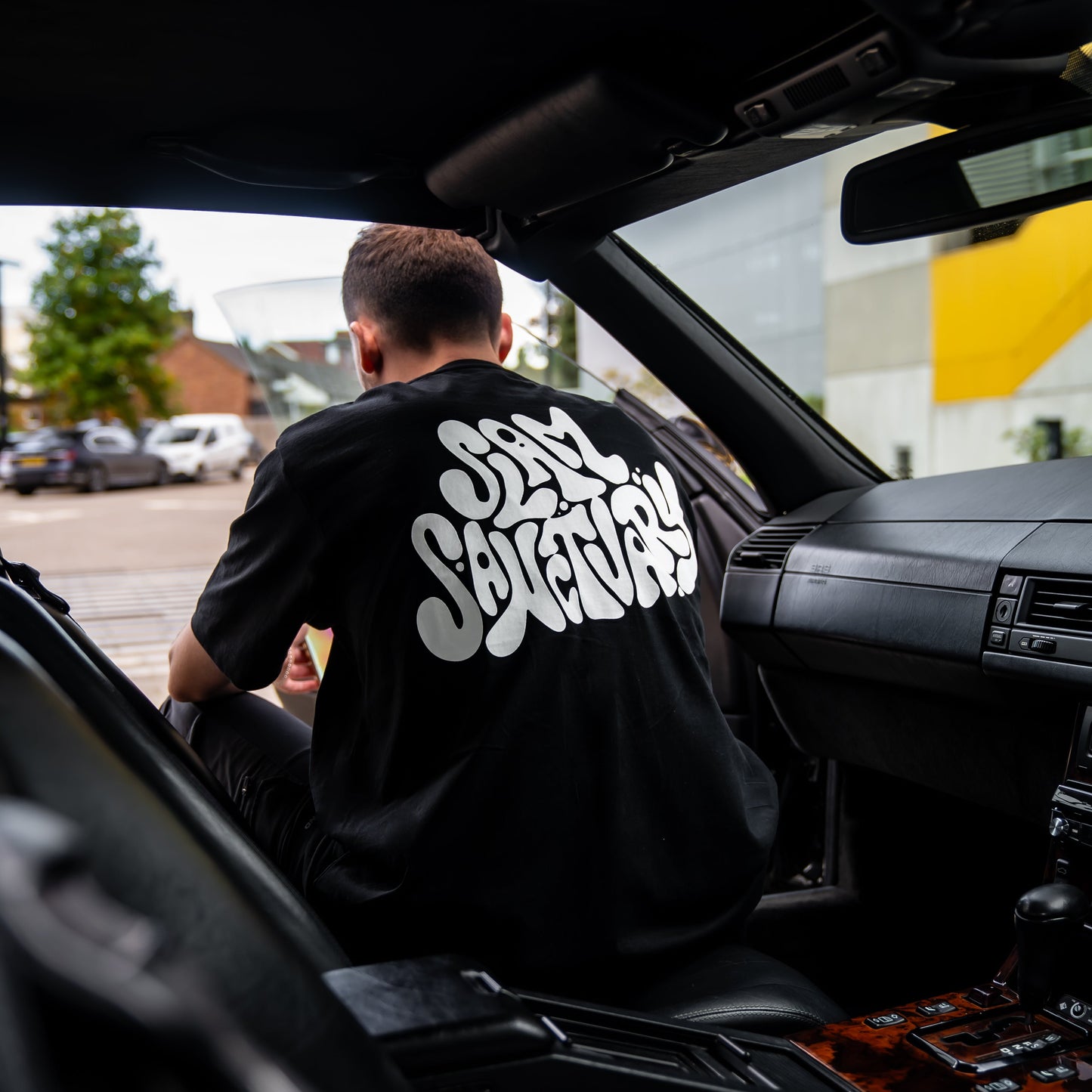 LIQUID LOGO T-SHIRT - BLACK