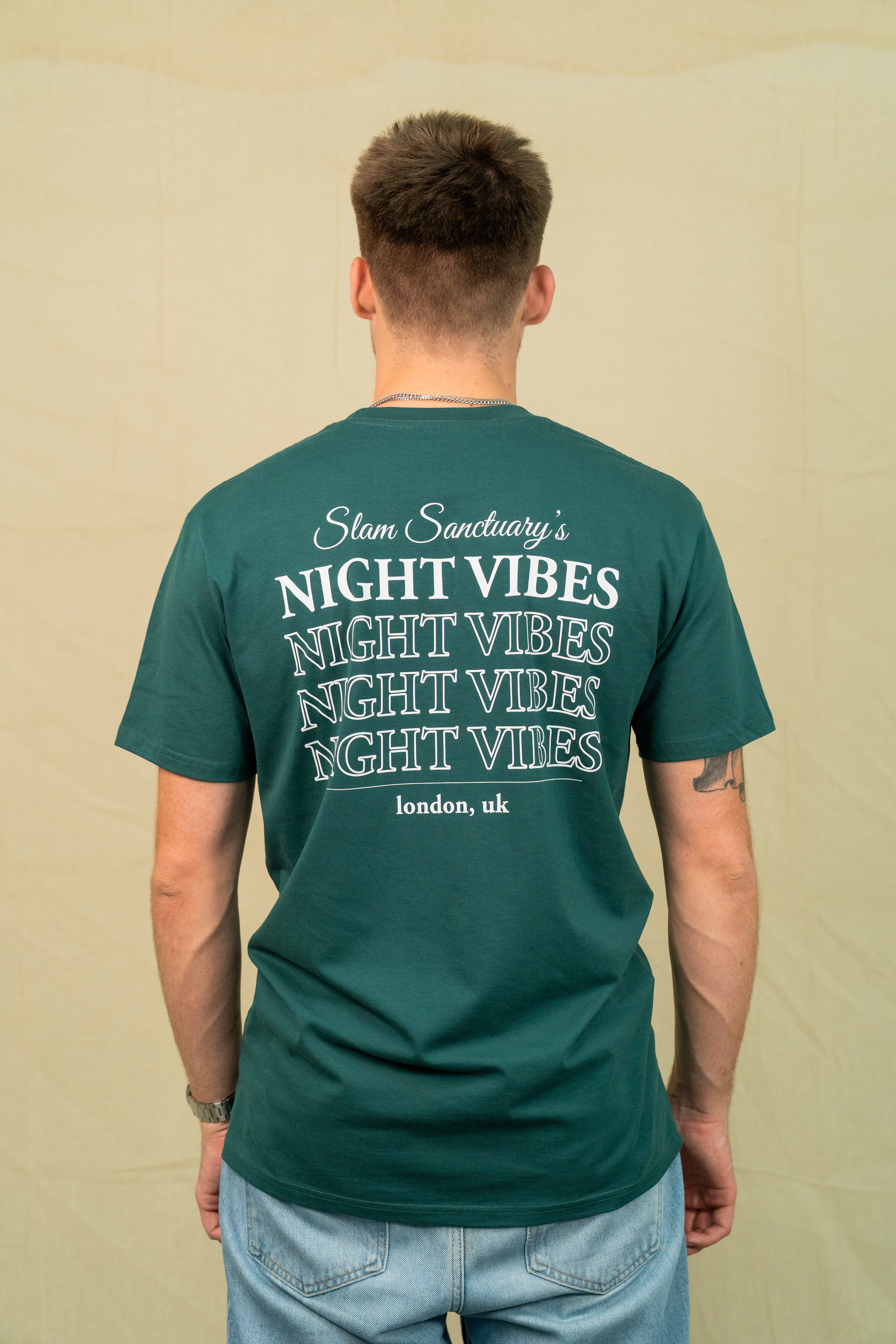 NIGHT VIBES T-SHIRT - GREEN