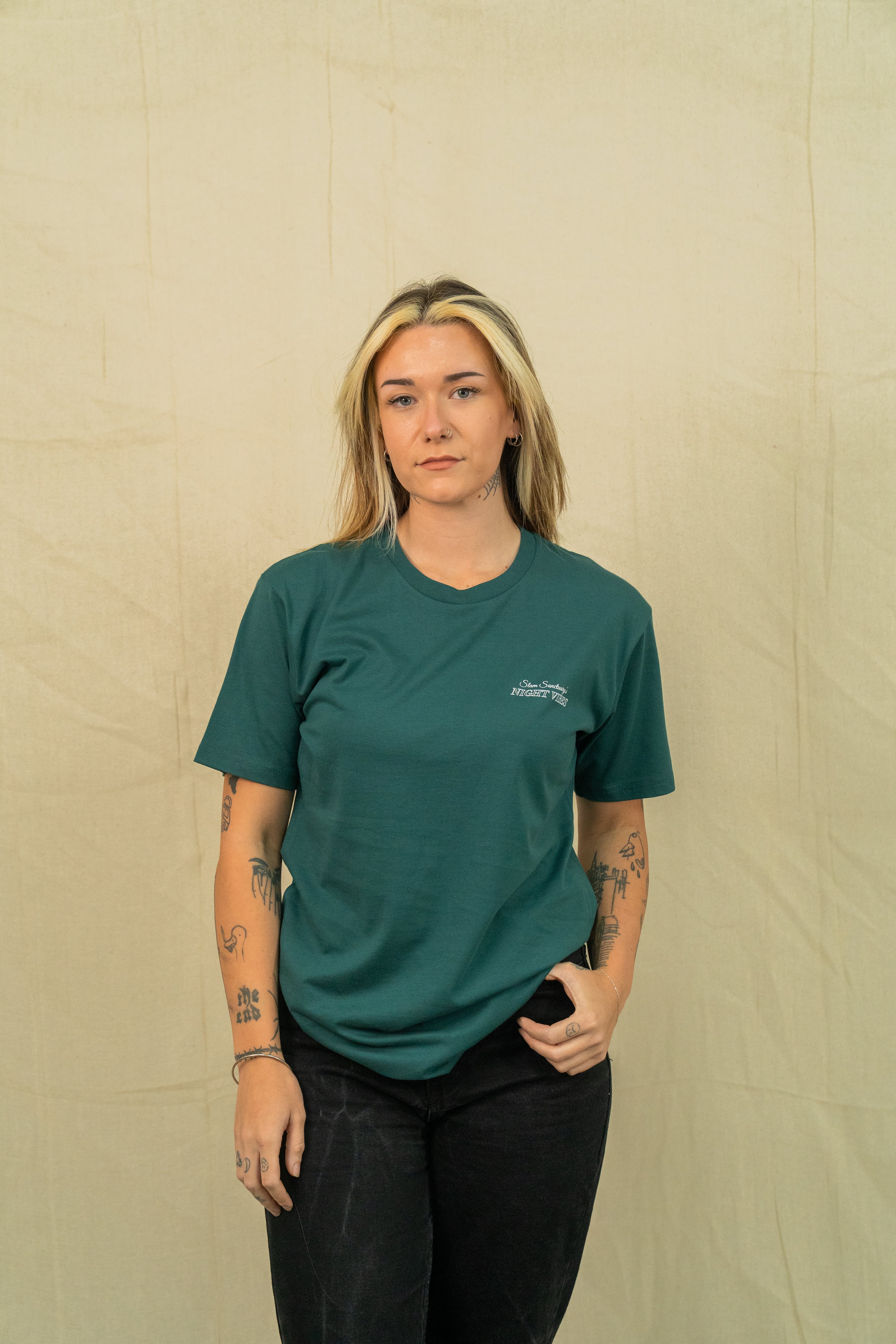 NIGHT VIBES T-SHIRT - GREEN