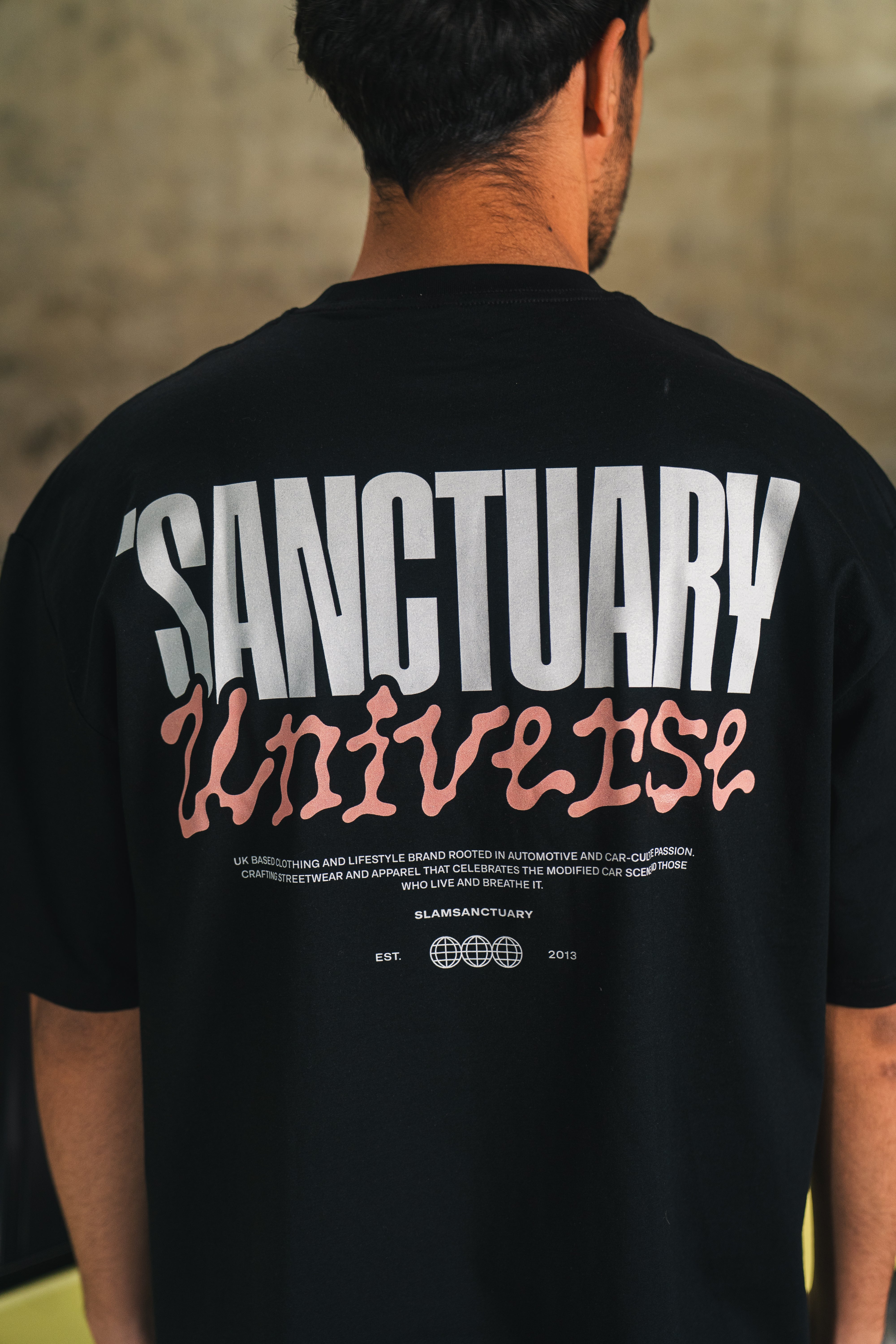 UNIVERSE T-SHIRT - BLACK