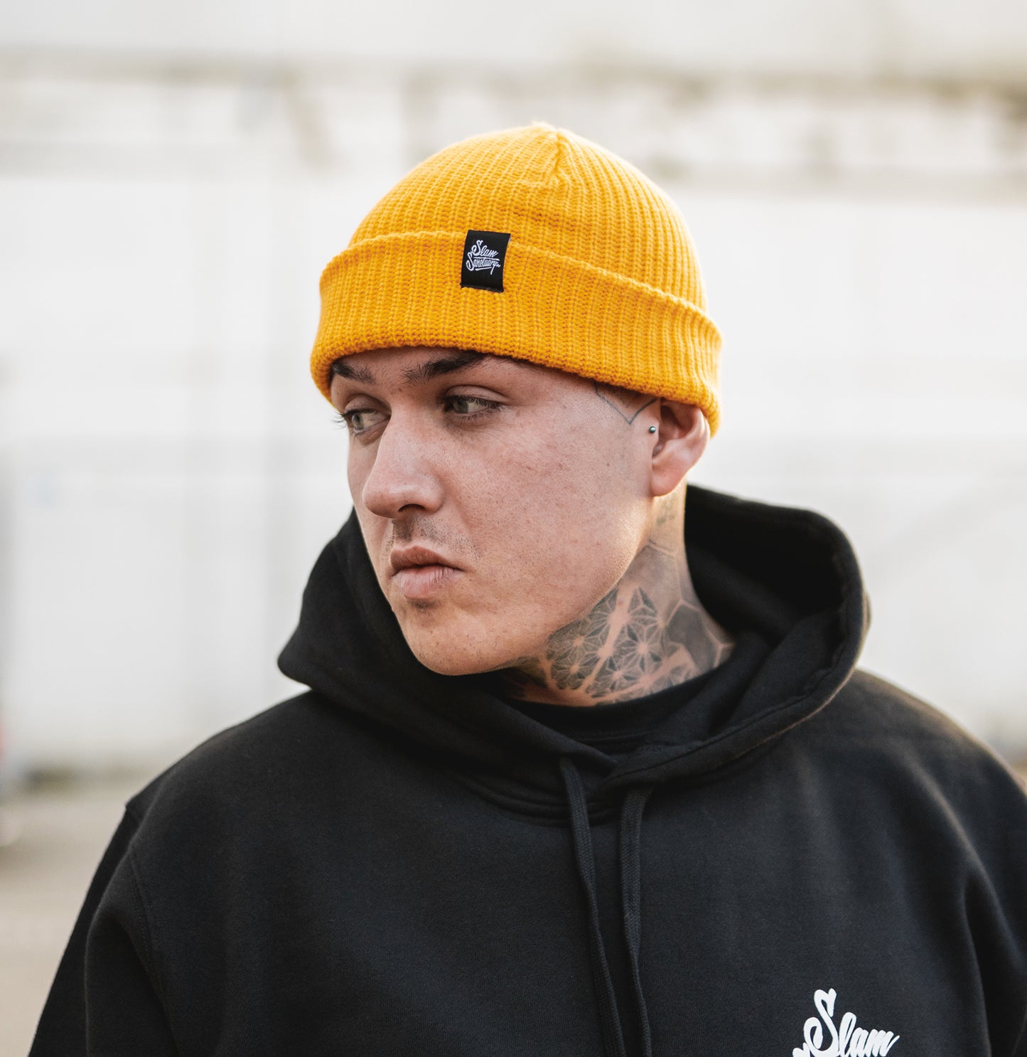 ESSENTIAL BEANIE - YELLOW