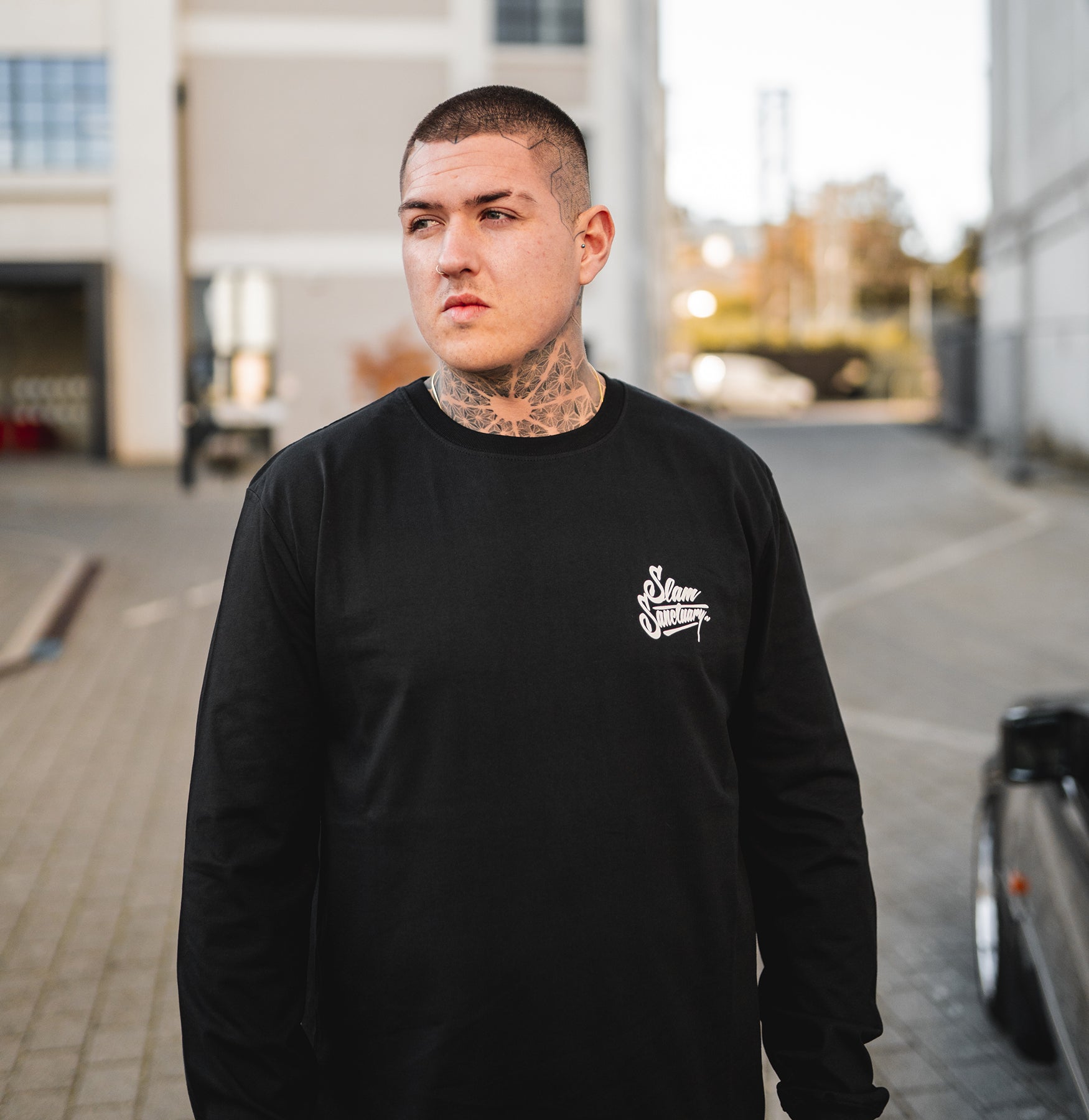 CUSTOMS LONGSLEEVE T-SHIRT - BLACK