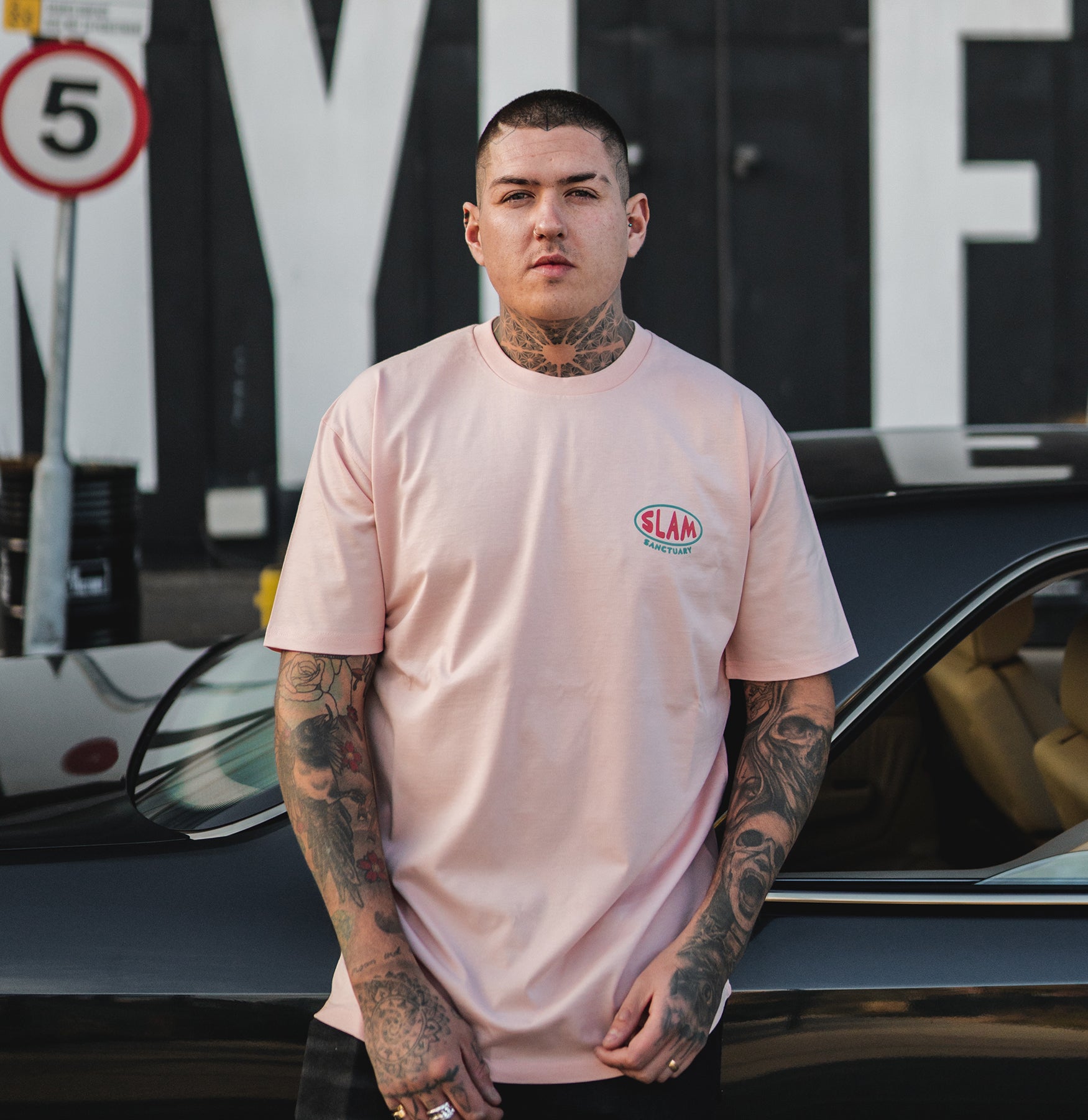 THE EMPORIUM T-SHIRT - PINK